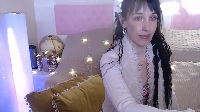 Snapshot of -carla- chatting on 26, 12, 2024 -carla- online show from 26, 12, 2024