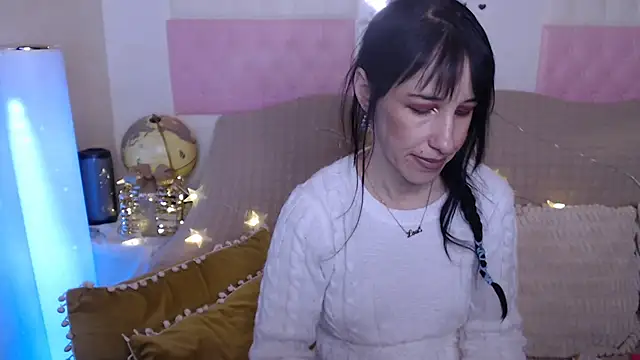 Snapshot of -carla- chatting on 31, 12, 2024 -carla- online show from 31, 12, 2024