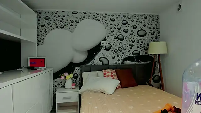 AlmaFancy online show from 23, 9, 2025