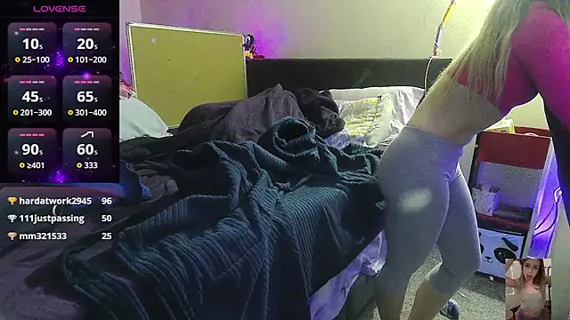 Blondiewithanass online show from 25, 11, 2025