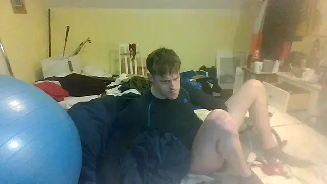 Snapshot of londonfuckwhore chatting on 7, 2, 2025 londonfuckwhore online show from 7, 2, 2025