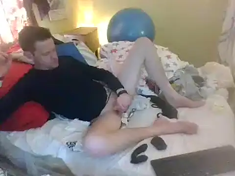 Snapshot of londonfuckwhore chatting on 6, 3, 2025 londonfuckwhore online show from 6, 3, 2025