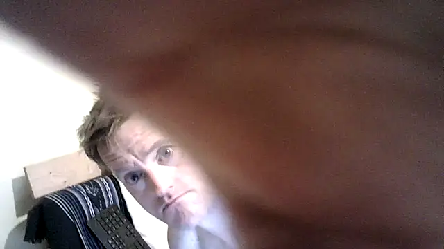 Snapshot of londonfuckwhore chatting on 25, 9, 2025 londonfuckwhore online show from 25, 9, 2025