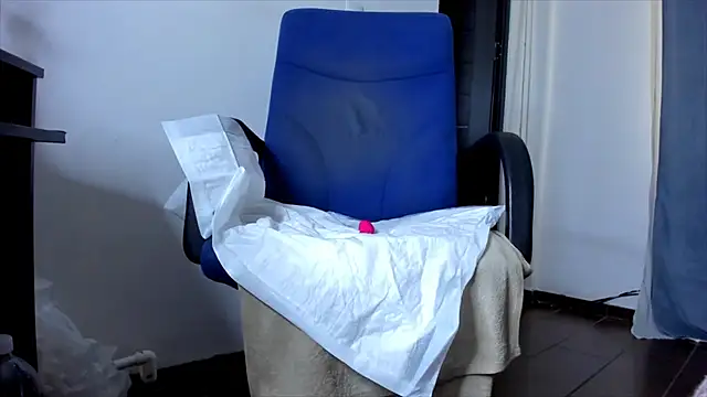 Snapshot of cindybbwsquirt chatting on 3, 1, 2025 cindybbwsquirt online show from 3, 1, 2025