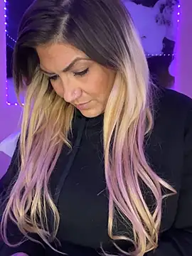 LittleMissEeve online show from 3, 3, 2025