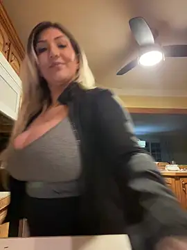 LittleMissEeve online show from 17, 3, 2025