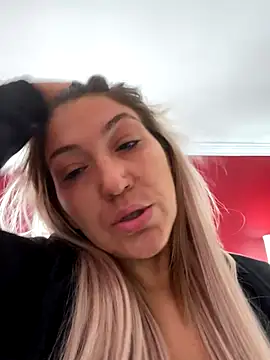 LittleMissEeve online show from 2, 12, 2025