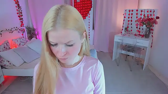 Laly Peach online show from 15, 2, 2026