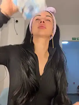 Snapshot of MeganHopeX chatting on 5, 12, 2024 MeganHopeX online show from 5, 12, 2024