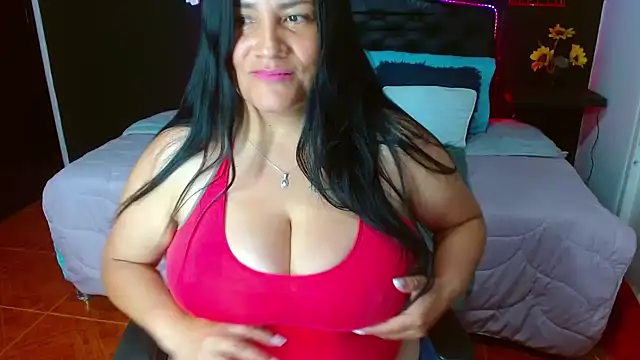 Snapshot of salomexlove_20 chatting on 6, 2, 2025 salomexlove 20 online show from 6, 2, 2025