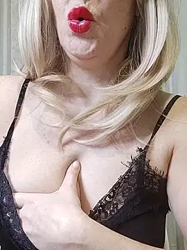 Snapshot of Vivian115 chatting on 10, 11, 2025 Vivian115 online show from 10, 11, 2025