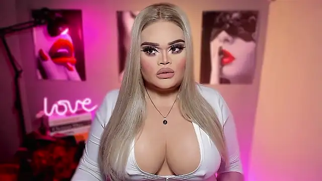 Snapshot of KarolinaThompson chatting on 11, 1, 2026 KarolinaThompson online show from 11, 1, 2026