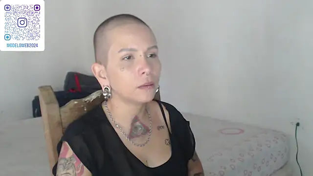 moon cat85 online show from 27, 1, 2025