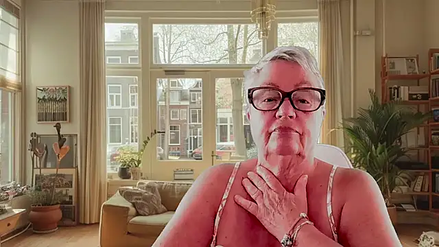 Snapshot of GrannyChrissy68 chatting on 4, 2, 2026 GrannyChrissy68 online show from 4, 2, 2026