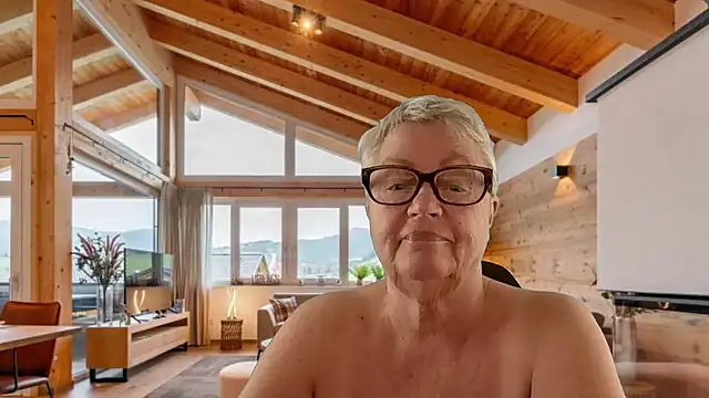 Snapshot of GrannyChrissy68 chatting on 9, 3, 2026 GrannyChrissy68 online show from 9, 3, 2026