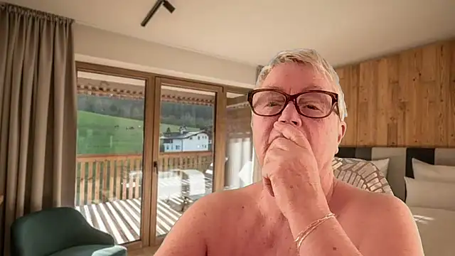 Snapshot of GrannyChrissy68 chatting on 21, 3, 2026 GrannyChrissy68 online show from 21, 3, 2026