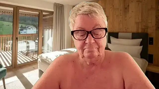 Snapshot of GrannyChrissy68 chatting on 22, 3, 2026 GrannyChrissy68 online show from 22, 3, 2026