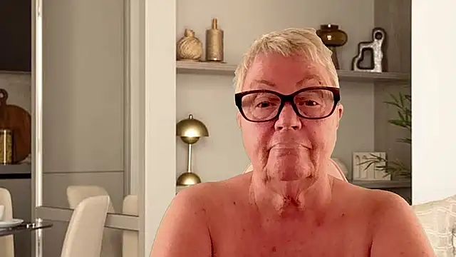 Snapshot of GrannyChrissy68 chatting on 9, 4, 2026 GrannyChrissy68 online show from 9, 4, 2026