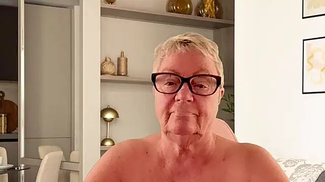 Snapshot of GrannyChrissy68 chatting on 11, 4, 2026 GrannyChrissy68 online show from 11, 4, 2026