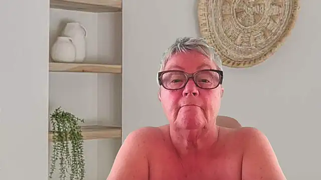 Snapshot of GrannyChrissy68 chatting on 8, 6, 2026 GrannyChrissy68 online show from 8, 6, 2026