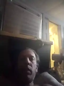 Snapshot of trucker1979 chatting on 16, 12, 2025 trucker1979 online show from 16, 12, 2025