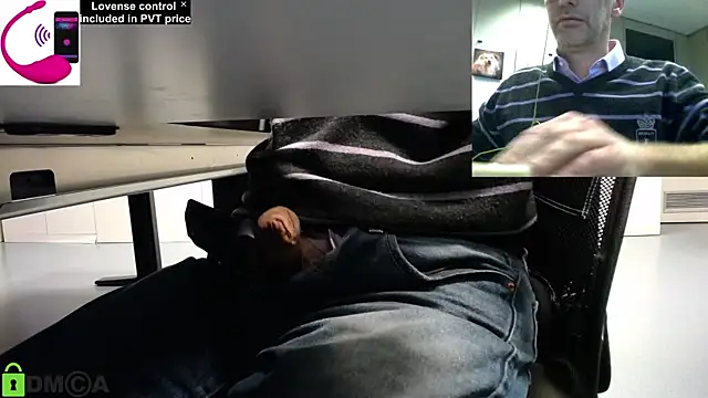 Snapshot of pliko chatting on 18, 11, 2025 pliko online show from 18, 11, 2025