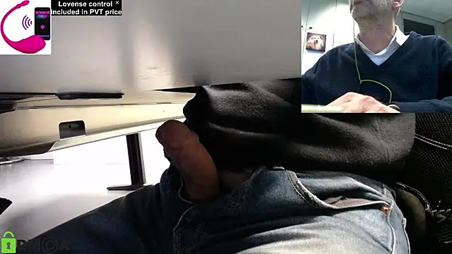 Snapshot of pliko chatting on 20, 11, 2025 pliko online show from 20, 11, 2025