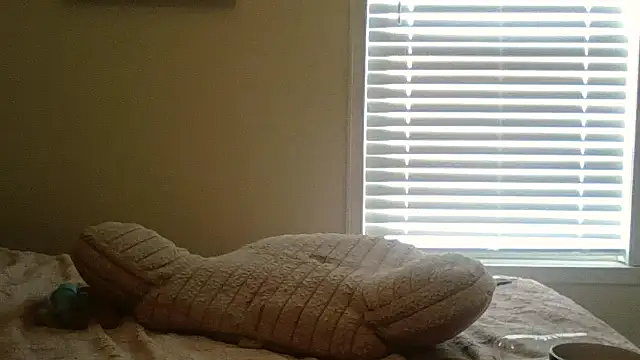 Snapshot of beautylovess chatting on 10, 7, 2026 beautylovess online show from 10, 7, 2026