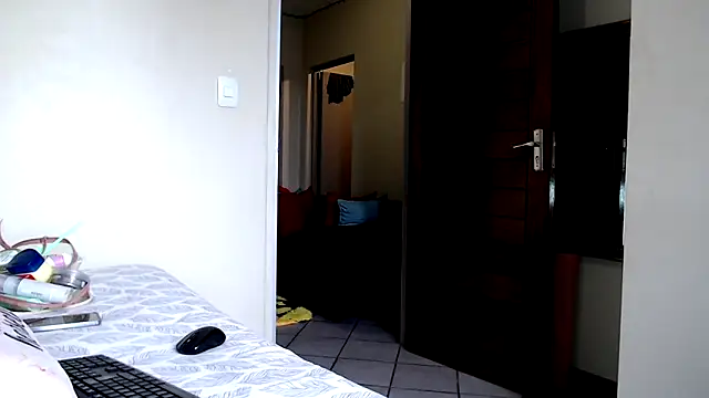 Snapshot of FitSelina66 chatting on 17, 2, 2025 FitSelina66 online show from 17, 2, 2025