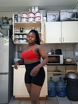 Snapshot of FitSelina66 chatting on 6, 10, 2025 FitSelina66 online show from 6, 10, 2025