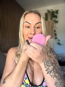 Snapshot of NastyMilf_ chatting on 16, 2, 2026 NastyMilf online show from 16, 2, 2026