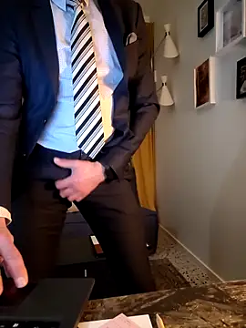 Snapshot of Justforoneday chatting on 4, 2, 2025 Justforoneday online show from 4, 2, 2025