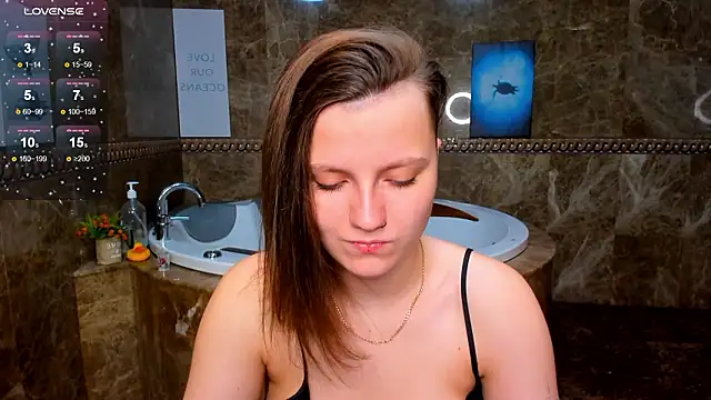 Snapshot of MelindaTin chatting on 6, 2, 2026 MelindaTin online show from 6, 2, 2026