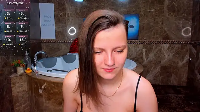 Snapshot of MelindaTin chatting on 8, 2, 2026 MelindaTin online show from 8, 2, 2026