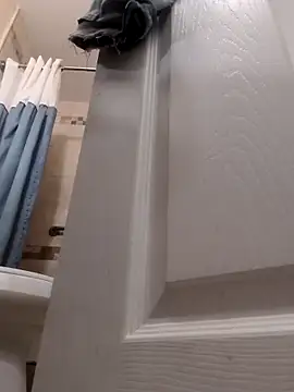 bobby69cock online show from 16, 10, 2025