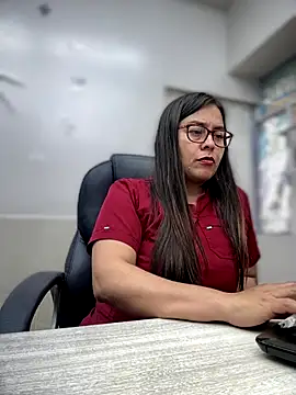 Ixchel Anaid online show from 15, 9, 2025