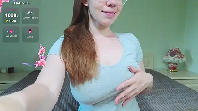 Snapshot of FairyTaylor chatting on 10, 7, 2026 FairyTaylor online show from 10, 7, 2026