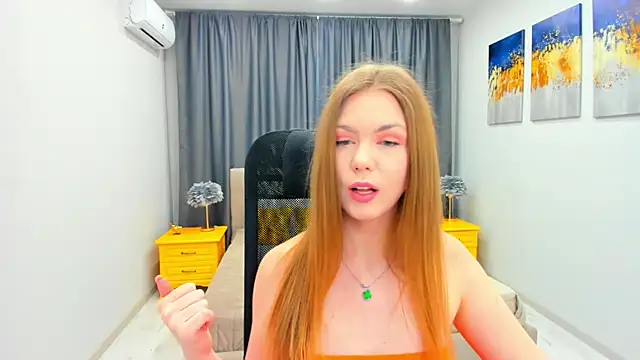 Strawberrye online show from 31, 1, 2025