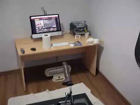 Snapshot of pinkgirls18 chatting on 9, 11, 2025 pinkgirls18 online show from 9, 11, 2025