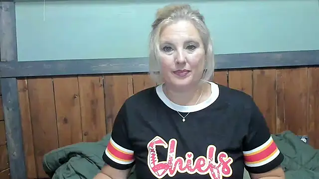 Snapshot of lisaxlovexxx chatting on 21, 9, 2025 lisaxlovexxx online show from 21, 9, 2025
