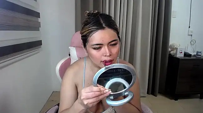 Bombshell Ashy online show from 24, 2, 2025