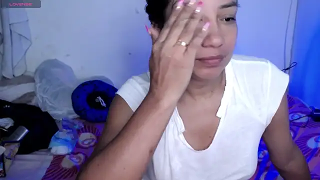 ninatiny online show from 17, 4, 2026