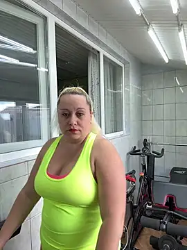 Snapshot of SabinaSweety chatting on 14, 3, 2025 SabinaSweety online show from 14, 3, 2025