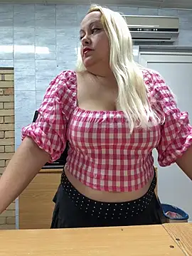 Snapshot of SabinaSweety chatting on 21, 2, 2026 SabinaSweety online show from 21, 2, 2026