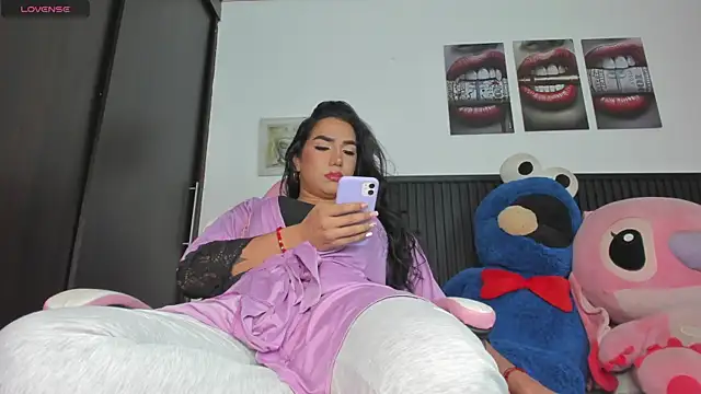 Snapshot of KATALINA_HOT_TS chatting on 5, 12, 2025 KATALINA HOT TS online show from 5, 12, 2025