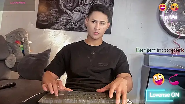 Snapshot of BenjaminCooperk chatting on 4, 3, 2026 BenjaminCooperk online show from 4, 3, 2026