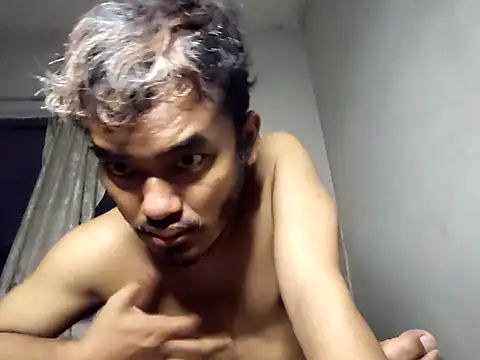 Snapshot of eizy2310 chatting on 9, 12, 2024 eizy2310 online show from 9, 12, 2024