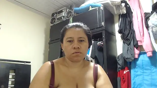 adrixxx38 online show from 15, 4, 2026