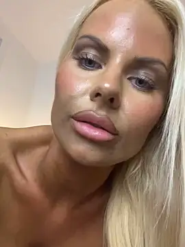 Snapshot of JessicaJames23 chatting on 13, 12, 2024 JessicaJames23 online show from 13, 12, 2024