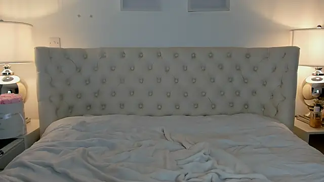 Snapshot of JessicaJames23 chatting on 21, 12, 2024 JessicaJames23 online show from 21, 12, 2024